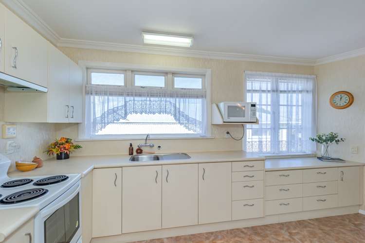 196 Cambridge Street Levin_1