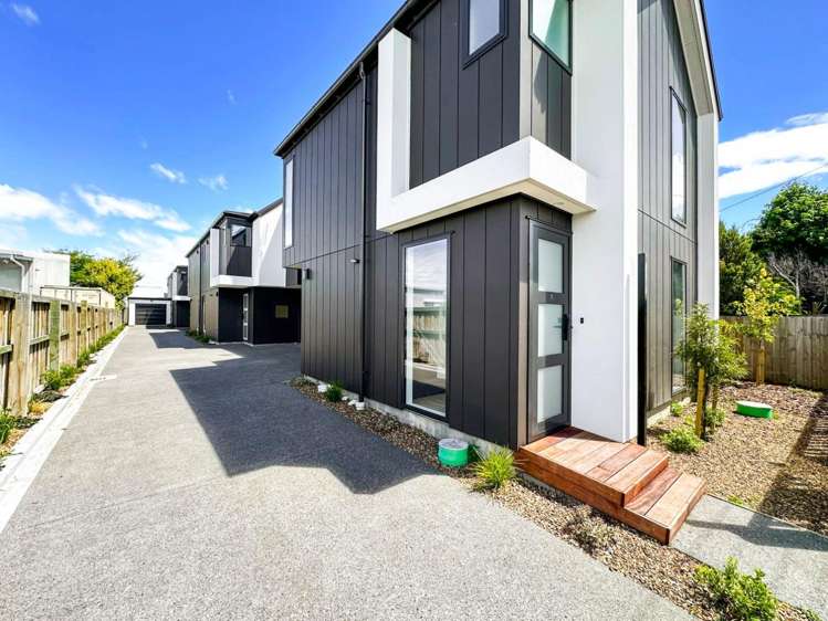 1/5 Clarence Street Addington_14