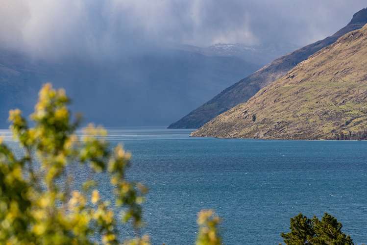 22 Lomond Crescent Queenstown_19