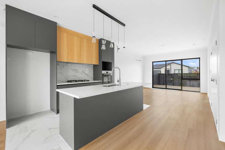 121 Otuwairoa Esplanade Papakura_4