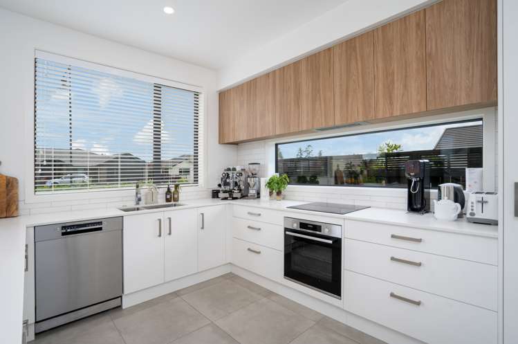 10 Garland Lane Leamington_5