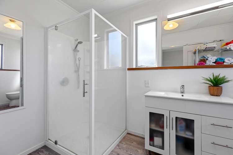 21 Whenuariri Place Maketu_14