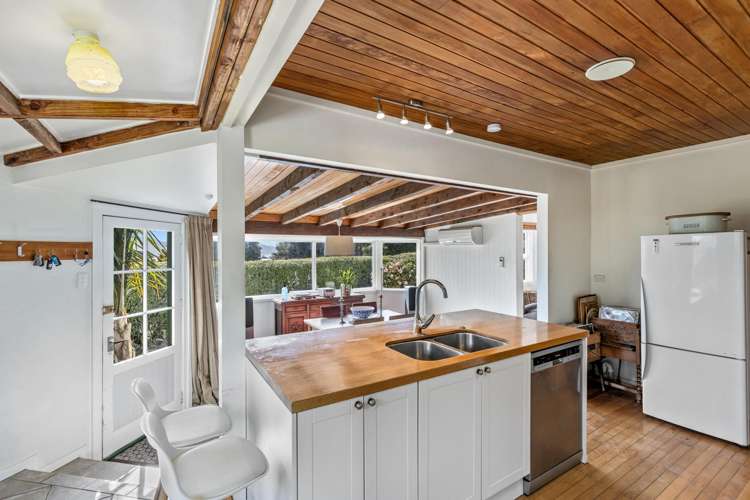 124 Marine Drive Diamond Harbour_4