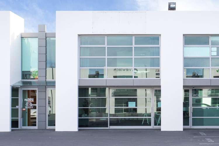 Unit 16, 211 Ferry Road_0