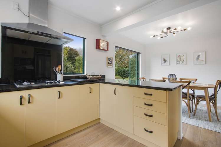 387 Wright Road Aongatete_7