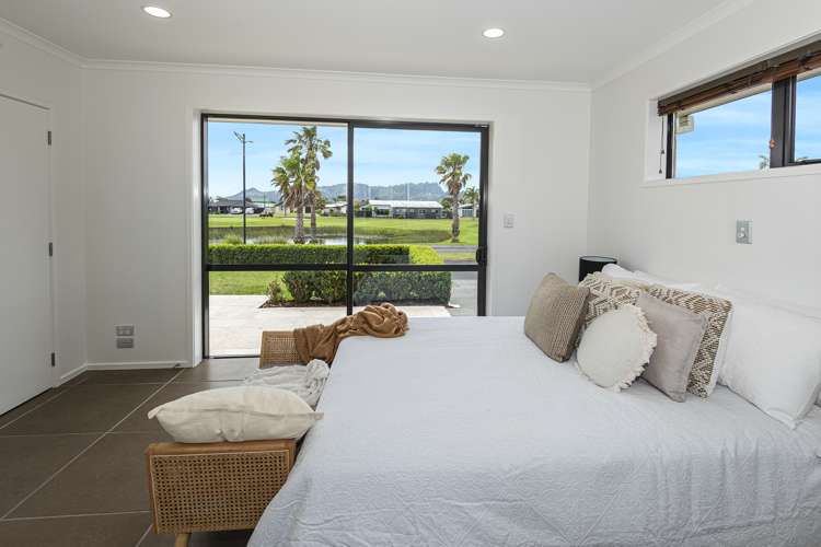 38 Key West Drive One Tree Point_11