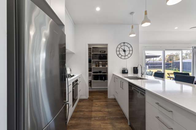 111 Johnstone Drive Fitzherbert_4