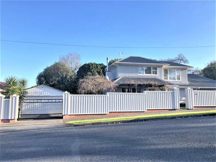 54 Tawhiri Road One Tree Hill_0