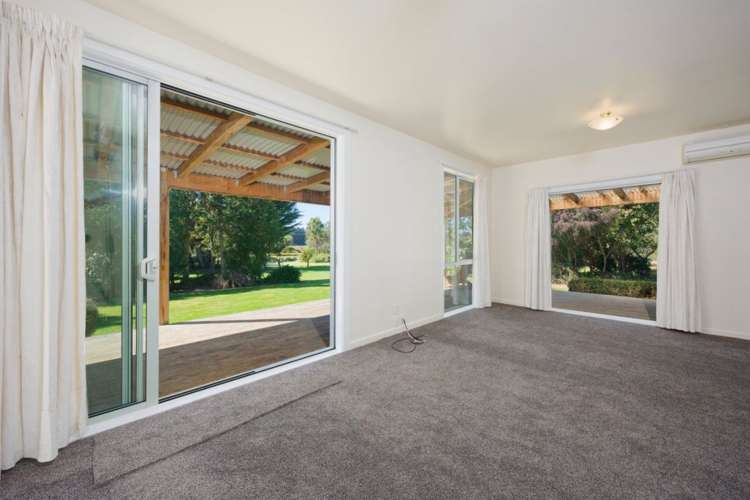 8 Old Main Road Cheviot_16