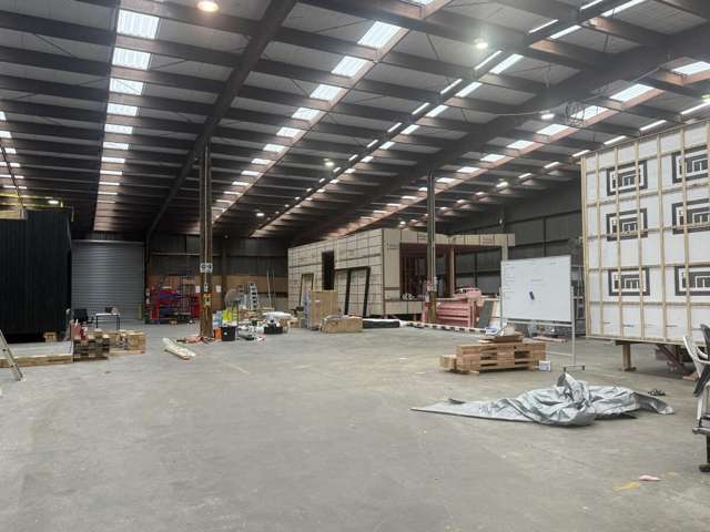 156E Main road Kumeu_3