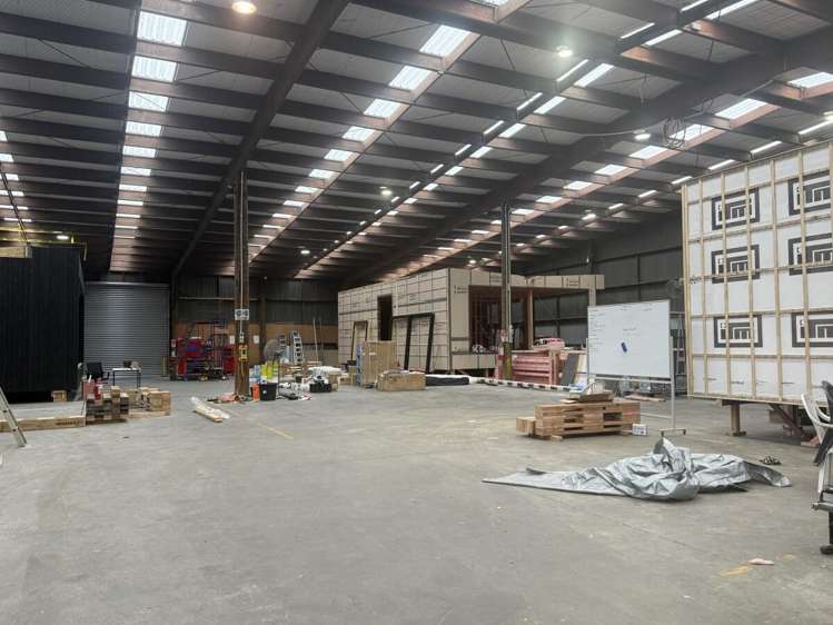 156E Main road Kumeu_3