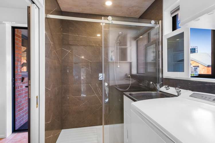 10 Evatt Street Bryndwr_18