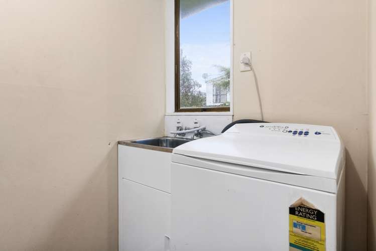 143 Boundary Road Clover Park_16