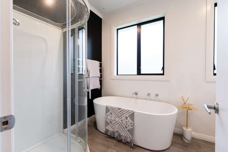 11 Middleton Road Kew_17