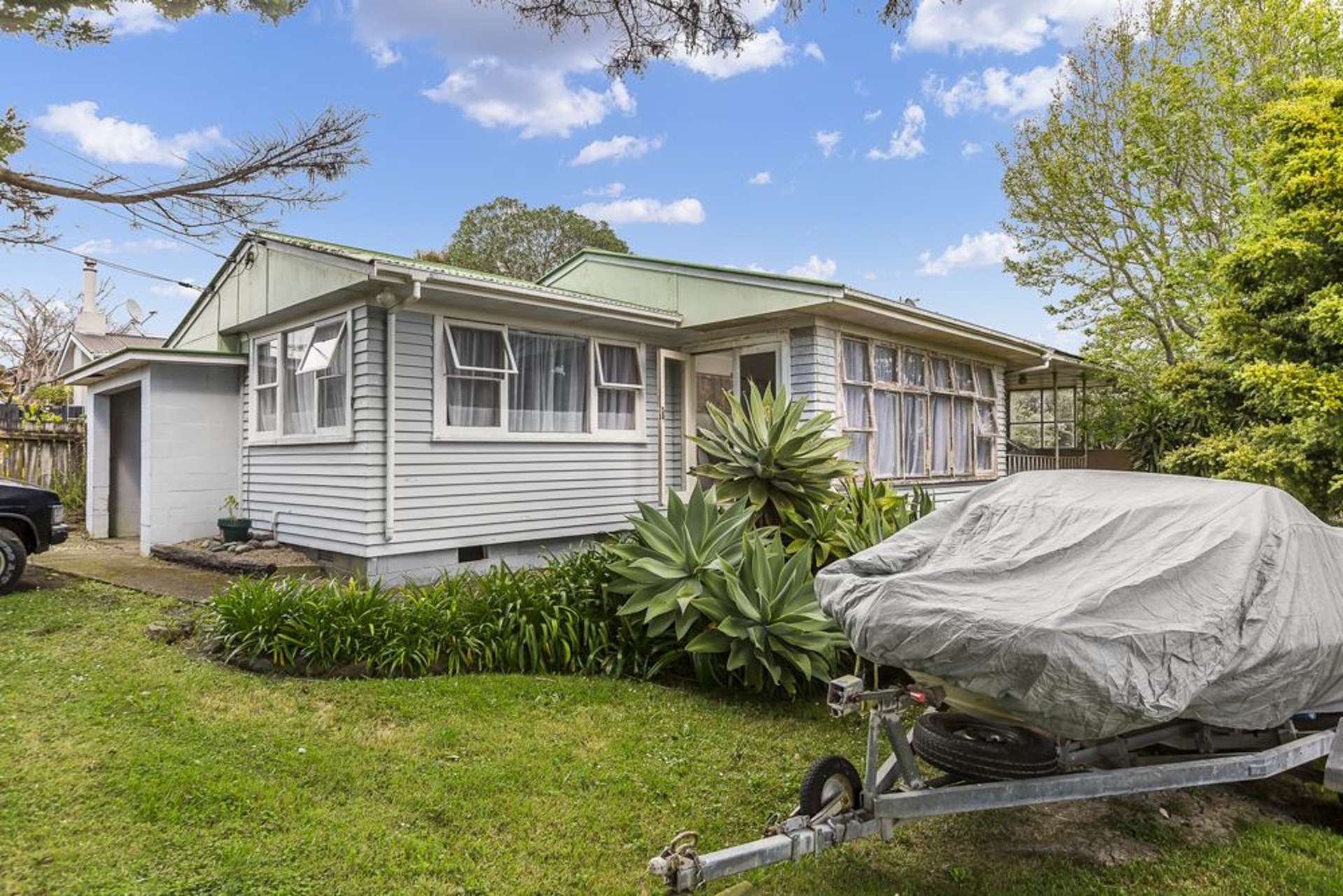 832 Whangaparaoa Road Manly_0