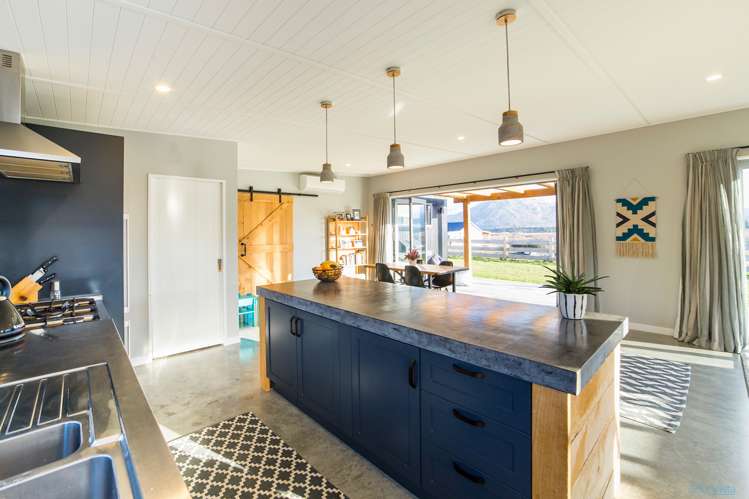 52 Myles Way Lower Shotover_5