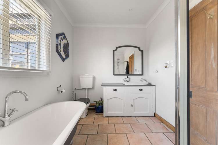 49 Maple Crescent Richmond_13