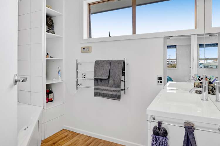 164 Tukapa Street Westown_16