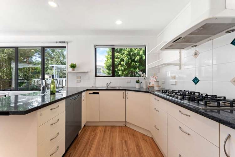 51 Saddleback Rise Murrays Bay_1