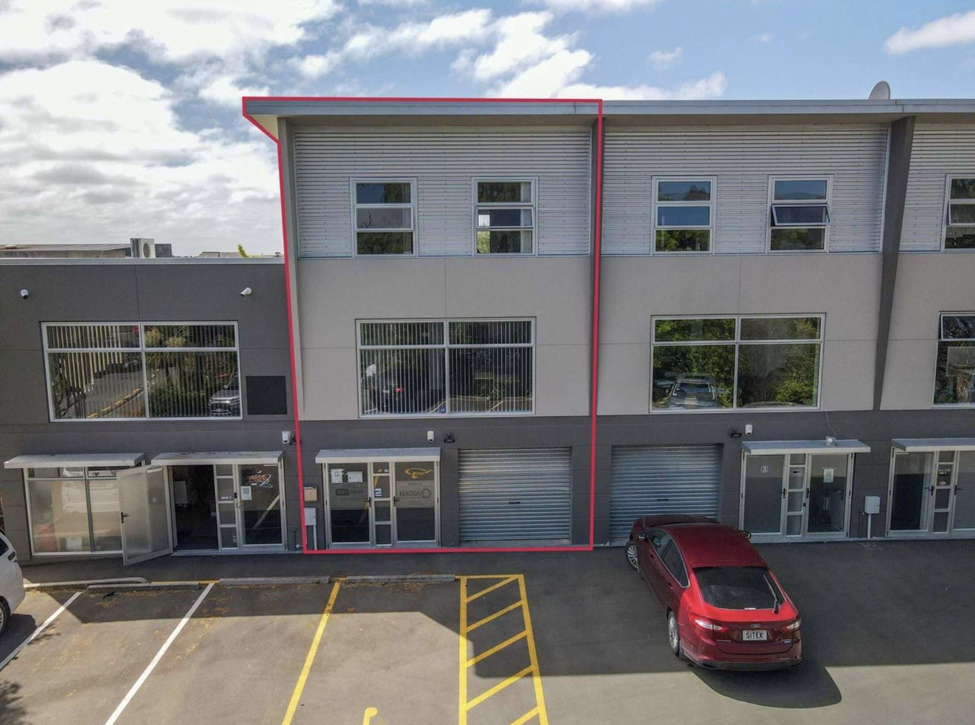 2/6 Raycroft Street Waltham_0
