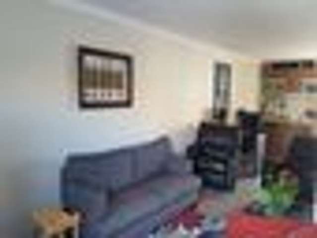 2/46 Carlos Drive Flat Bush_2