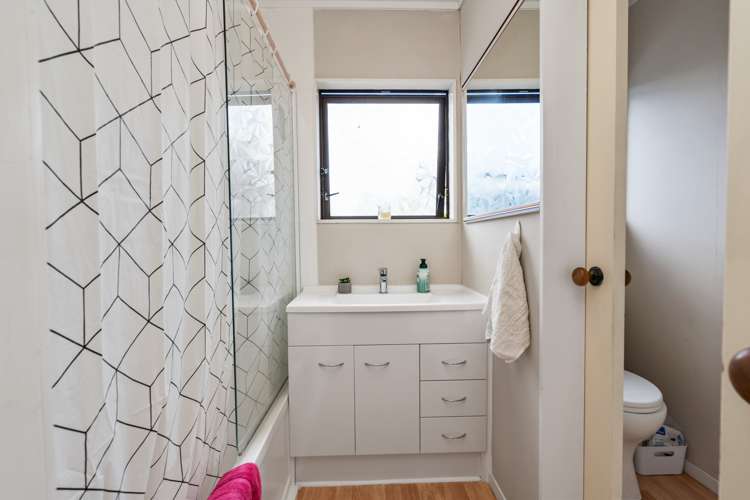 118 Beach Road Onerahi_17