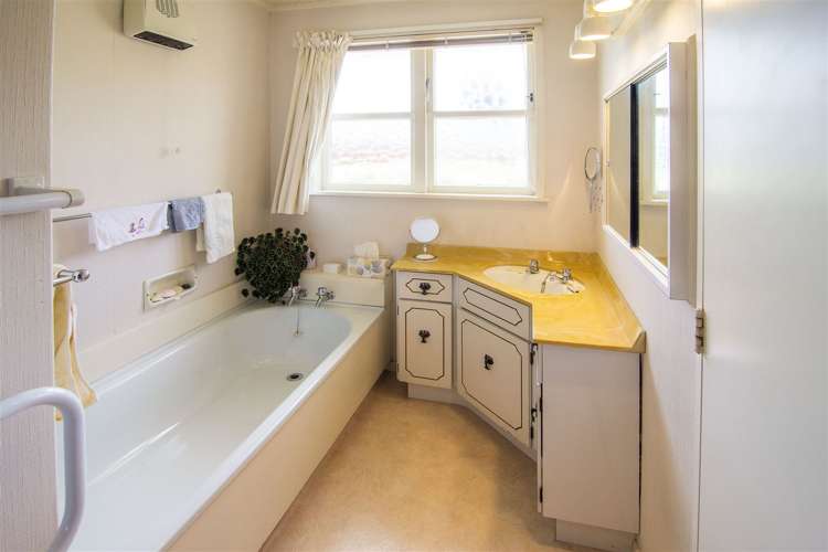 12 Chamberlain Road Masterton_11