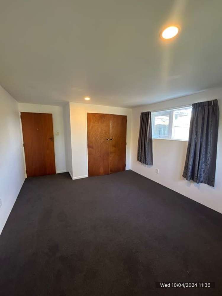 16 Homelands Avenue 10643_9