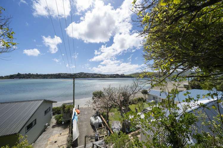 29 Seaview Road Paremata_30