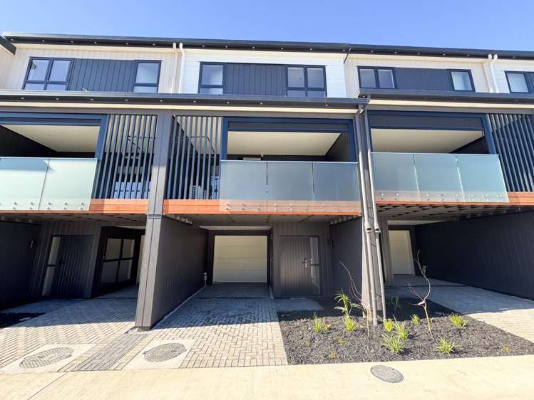 3/36 Roseman Avenue 10044_16