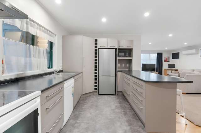 34 Antrim Crescent Otara_4