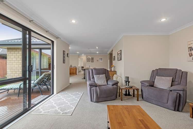 4 Korari Grove Redwoodtown_14