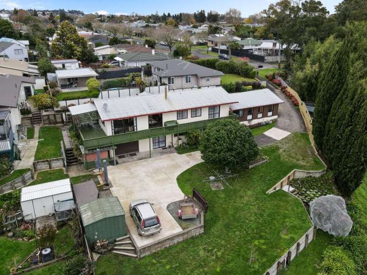 32 Aberfoyle Street Dinsdale_2