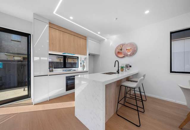 4/32 Bradbury Road Botany Downs_4