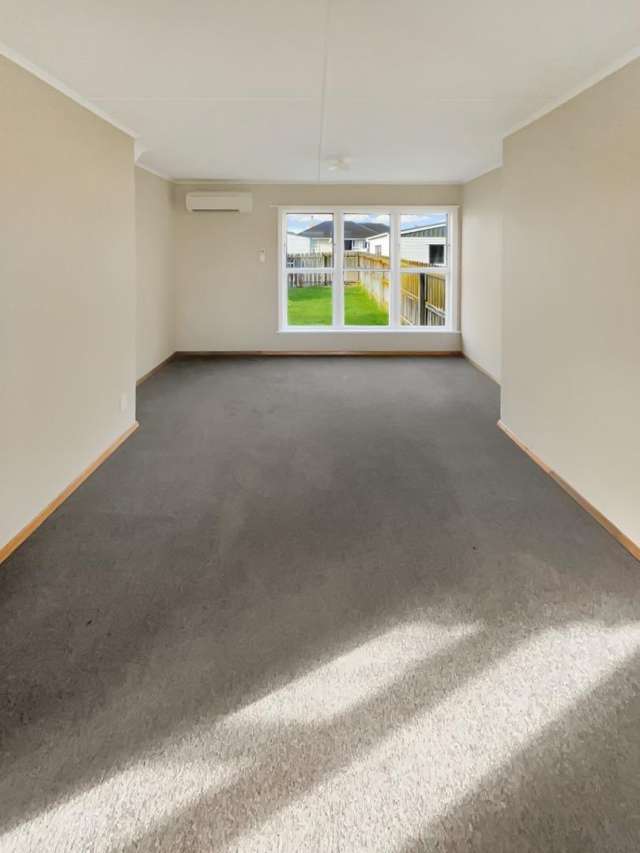 14 Devon Crescent 10985_3