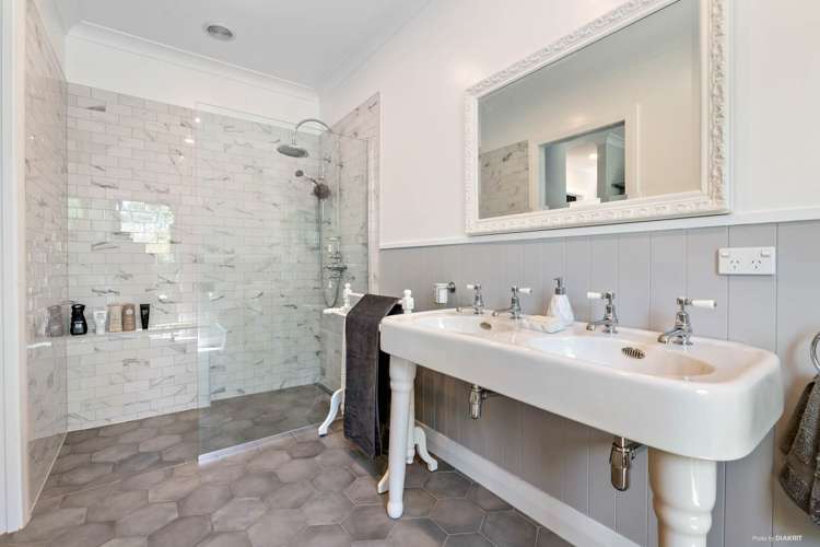 42 Arone Way Wainui_11