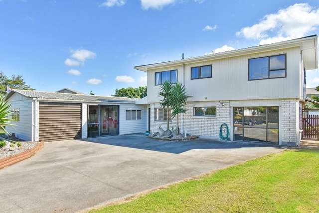 21 Taihiki Road Clarks Beach_1