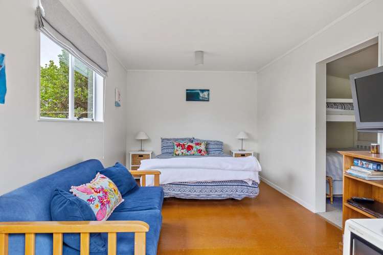 32 Blue Pacific Parade Riversdale Beach_16