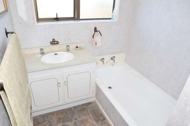 122 Racecourse Road Glengarry_10