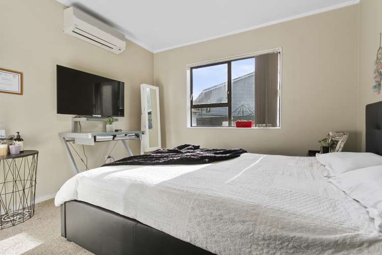 2/8 James Walter Place Mount Wellington_6