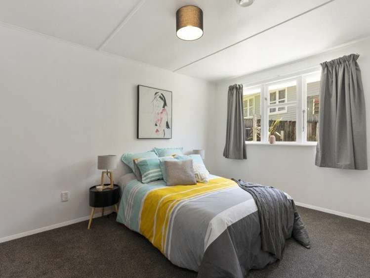 47 Bird Grove Stokes Valley_10