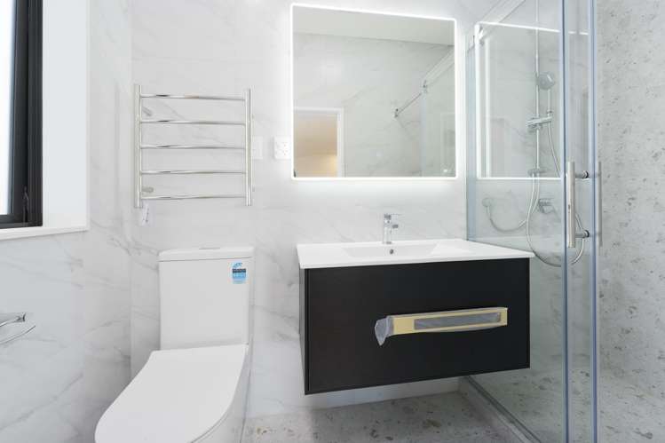 608a Beach Road Rothesay Bay_17