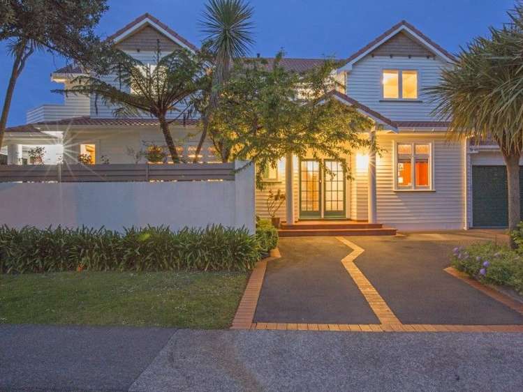 235 Marine Parade Parade Eastbourne_19