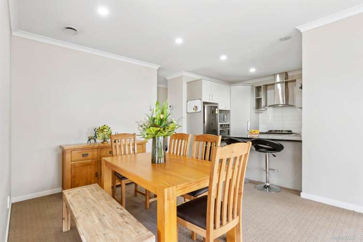 20 Aditi Close Massey_8