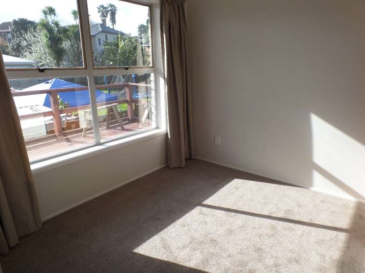 1/3 Fifeshire Street Belmont_9