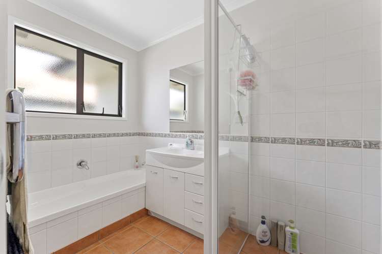 23 Otia Drive Richmond_12