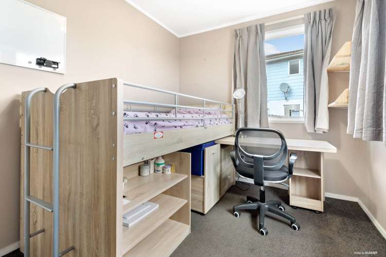 37 Leo Street Glen Eden_13