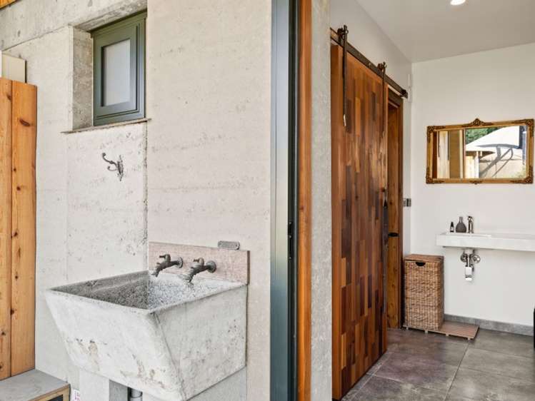 79 Riverbank Road Wanaka_24