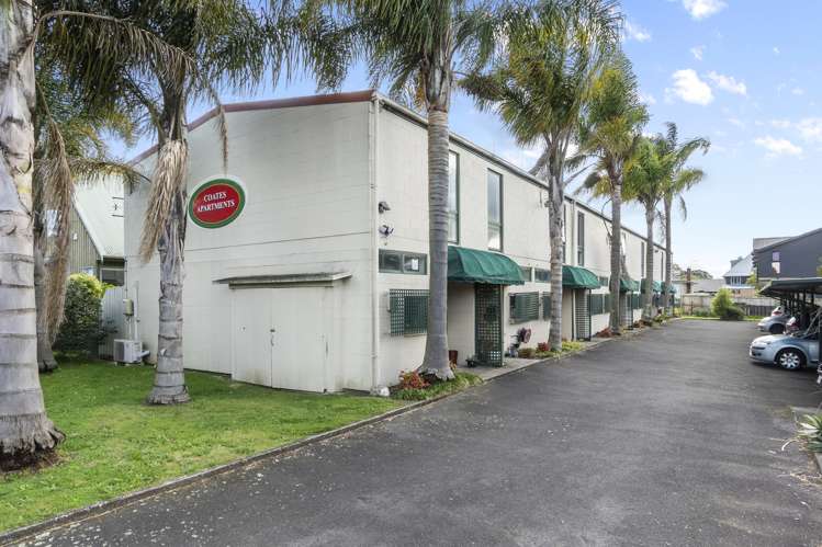 1 Coates Street Hamilton East_18