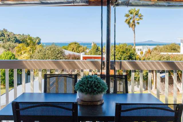 Fabulous Freehold Family Home with Seaviews